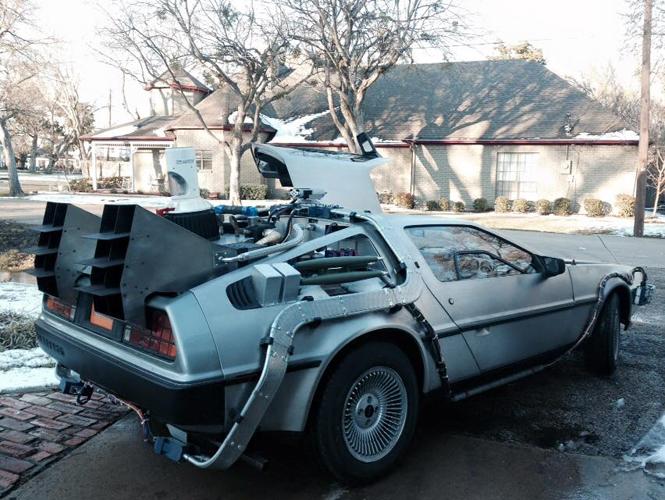 delorean_d.jpg