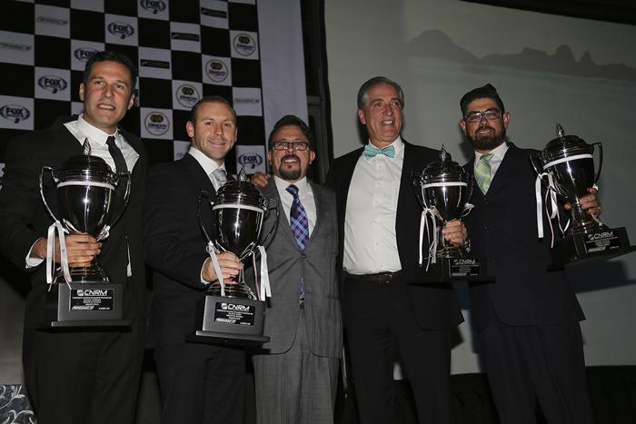 PREMIACION_CNRM_2015_CAMPEONES_VELOCIDAD_PANCHO_NAME_ARMANDO_ZAPATA_Y_BENITO_GUERRA_CHRISTIAN_CORONEL_ANTONIO_SANCHEZ_FLORES_IMG_5094.jpg