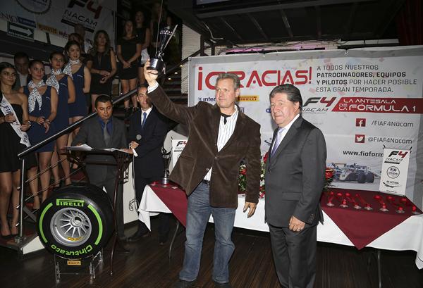 008PREMIACION_FIA_FORMULA_4_NACAM_CHAMPIONSHIP_ERICK_DE_LA_VEGA_Y_ALFONSO_OROS_FEMADAC___ANTONIO_SANCHEZ_FLORES_IMG_9805.jpg