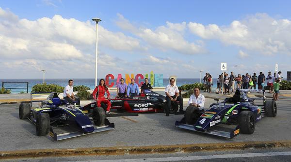 prensa_CANCUN_FIA_FORMULA_4_NACAM_RIVIERA_MAYA_INTERJET_PRESENTADO_POR_GREAT_PARNASSUS_ANTONIO_SANCHEZ_FLORES_IMG_0687.jpg