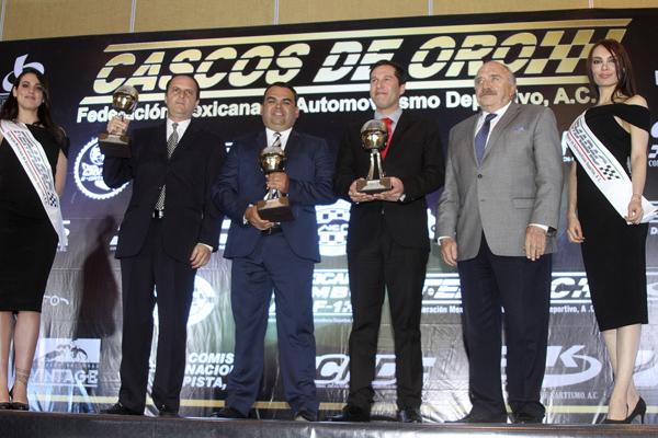 CASCO DE ORO 2016 Y GALARDON A LA EXCELENCIA EN EL DEPORTE MOTOR FEMADAC ©ANTONIO SANCHEZ FLORES IMG_2948.jpg