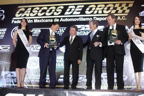 CASCO DE ORO 2016 Y GALARDON A LA EXCELENCIA EN EL DEPORTE MOTOR FEMADAC ©ANTONIO SANCHEZ FLORES IMG_3052.jpg