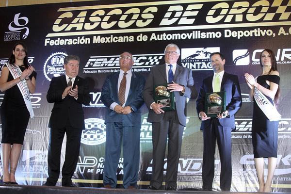 CASCO DE ORO 2016 Y GALARDON A LA EXCELENCIA EN EL DEPORTE MOTOR FEMADAC ©ANTONIO SANCHEZ FLORES IMG_3072.jpg