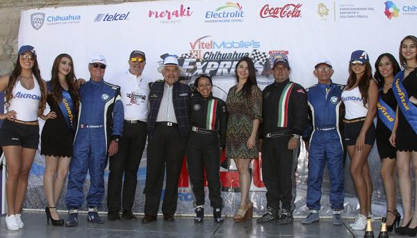 BOL EXTRAOFICIAL CAMPEONES 1 GABRIEL PEREZ ANGELICA FUENTES PORSCHE GT3 2 EDUARDO HENKEL SERGIO PUENTE BMW M2 2 ARTURO MORA ALBERTO SOSA VW GTI foto ANTONIO SANCHEZ FLORES IMG_3675.jpg