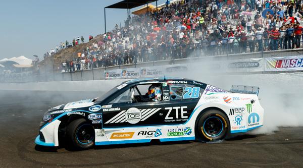 nascarpeak04066.jpg