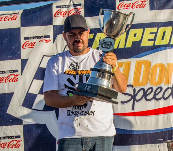 2.- Elio Becerra.jpg