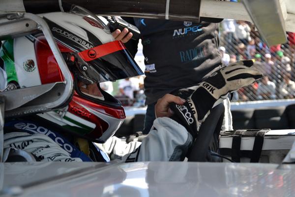 0EGalicia Mikels Trucks.JPG