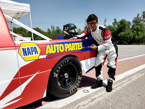 1NAPA Y Ordieres en Mikels Trucks.jpg