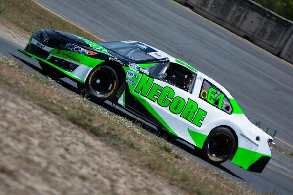Auto NECORE de NASCAR.jpg