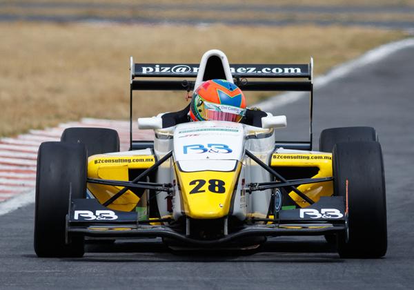 MarianoDelCastillo 02484.jpg