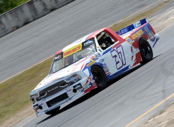 Sergio Mtz piloto de Querétaro NAPA 5.JPG