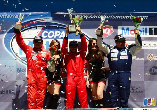 0_PodiumGT2000.jpg