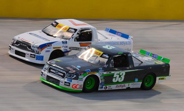 Max Gutierrez Hoppe líder de las Mikels Trucks de Nascar 4.jpg