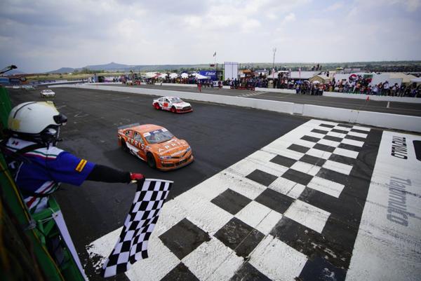 NASCAR_CHALLENGE_2.jpg