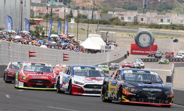 NASCAR MEXICO_3.jpg