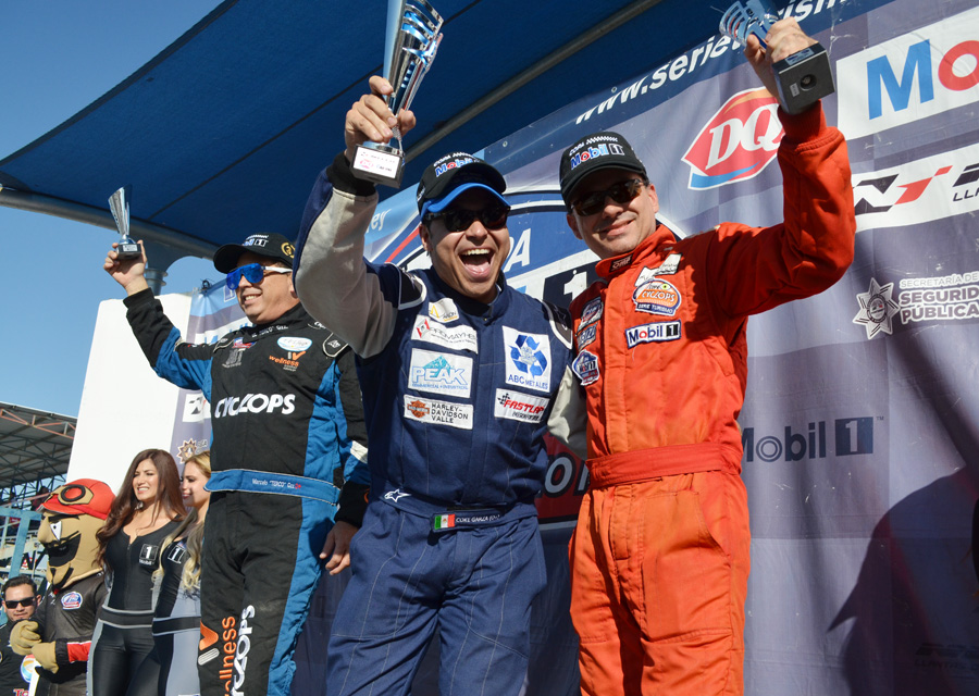 Carlos Gzz Coke Gza MAriscal Sepulveda GT 2000.jpg