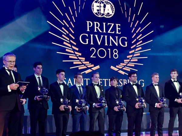 PREMIADOS GALA FIA.jpg