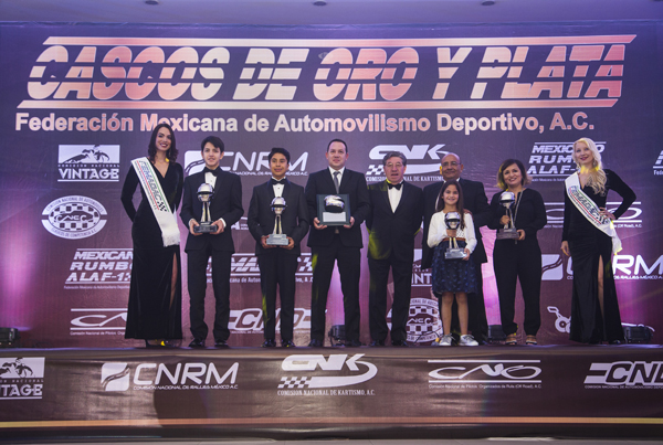 CASCOS DE ORO Y PLATA FEMADAC Y EXCELENCIA EN EL DEPORTE 2018 ELOY LOPEZ GIL MOLINA CARLOS MEDINA IVANNA RICHARDS ALEJANDRO CARRASQUEDO CNK FOTO A S F IMG_8090.jpg
