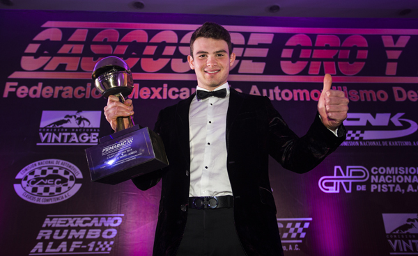 CASCOS DE ORO Y PLATA FEMADAC Y EXCELENCIA EN EL DEPORTE 2018 PATRICIO OWARD CAMPEON INDY LIGHTS FOTO A S F IMG_8258.jpg