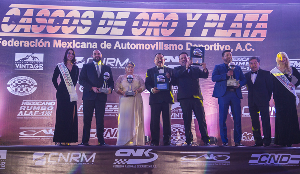CASCOS DE ORO Y PLATA FEMADAC Y EXCELENCIA EN EL DEPORTE 2018 RODOMIRO AMAYA SERGIO OJEDA CARLOS NAVARO MANUEL NUNEZ VICTOR ZARATE ALFONSO OROS CNO FOTO A S F IMG_8099.jpg