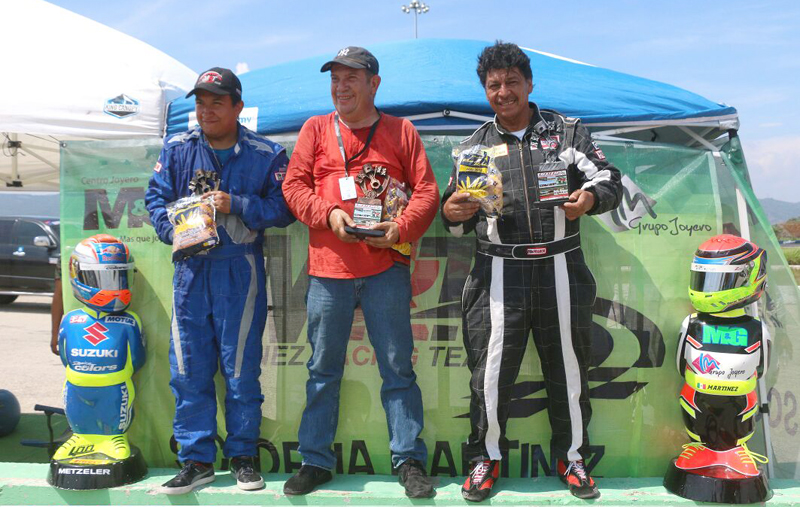 categoria1.8_stock_1er__javier_garcia_2do__keno_Roma_3ro__freddy_martinez.jpg