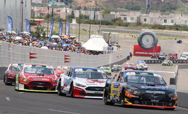 NASCAR_MEXICO_3.jpg