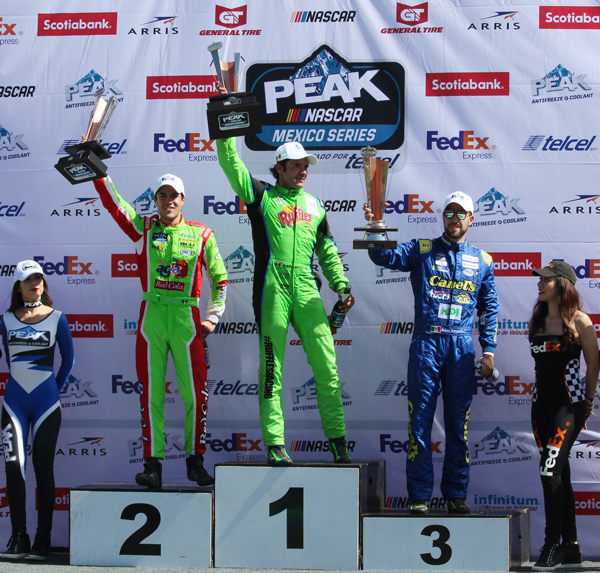 PODIO_NASCAR_PEAK_ROVELO_PRIMERO.jpg