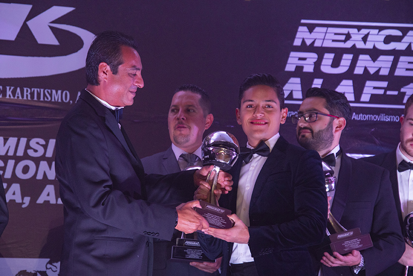 fb_GALA_CASCOS_DE_ORO_Y_PLATA_foto_ANTONIO_SANCHEZ_FLORES_139A7430.jpg