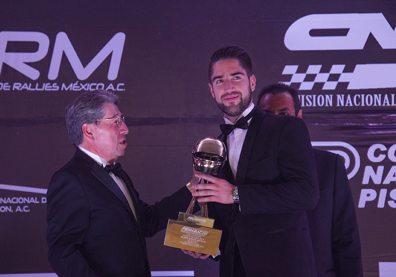 fb_GALA_CASCOS_DE_ORO_Y_PLATA_foto_ANTONIO_SANCHEZ_FLORES_139A7545.jpg